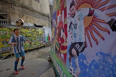 394-G-FOOTBALL-CRAZE-2022