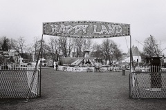 1335-G-Happy-Land