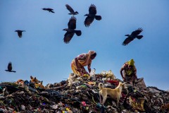 1527-G-Two-women-Searching-for-Essential-survival-items-in-the-garbage-dump