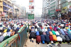 1554-G-prayer-on-the-street