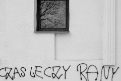 1651-G-Czas-leczy-rany