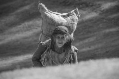 988-G-old-lady
