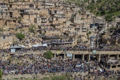 1157-G-A-large-crowd-of-people-at-the-Thousand-Dafs-Ceremony