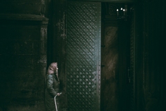 1305-G-Waiting-Before-the-Gate-of-Hope