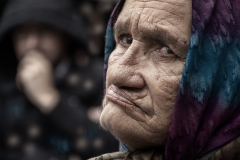 237-G-The-old-woman-from-the-sidelines