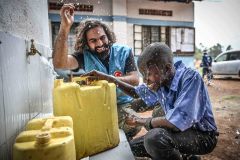 451-G-The-joy-of-having-clean-water