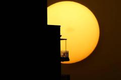 621-G-Golden-hour-embrace