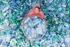 687-G-Plastic-lady